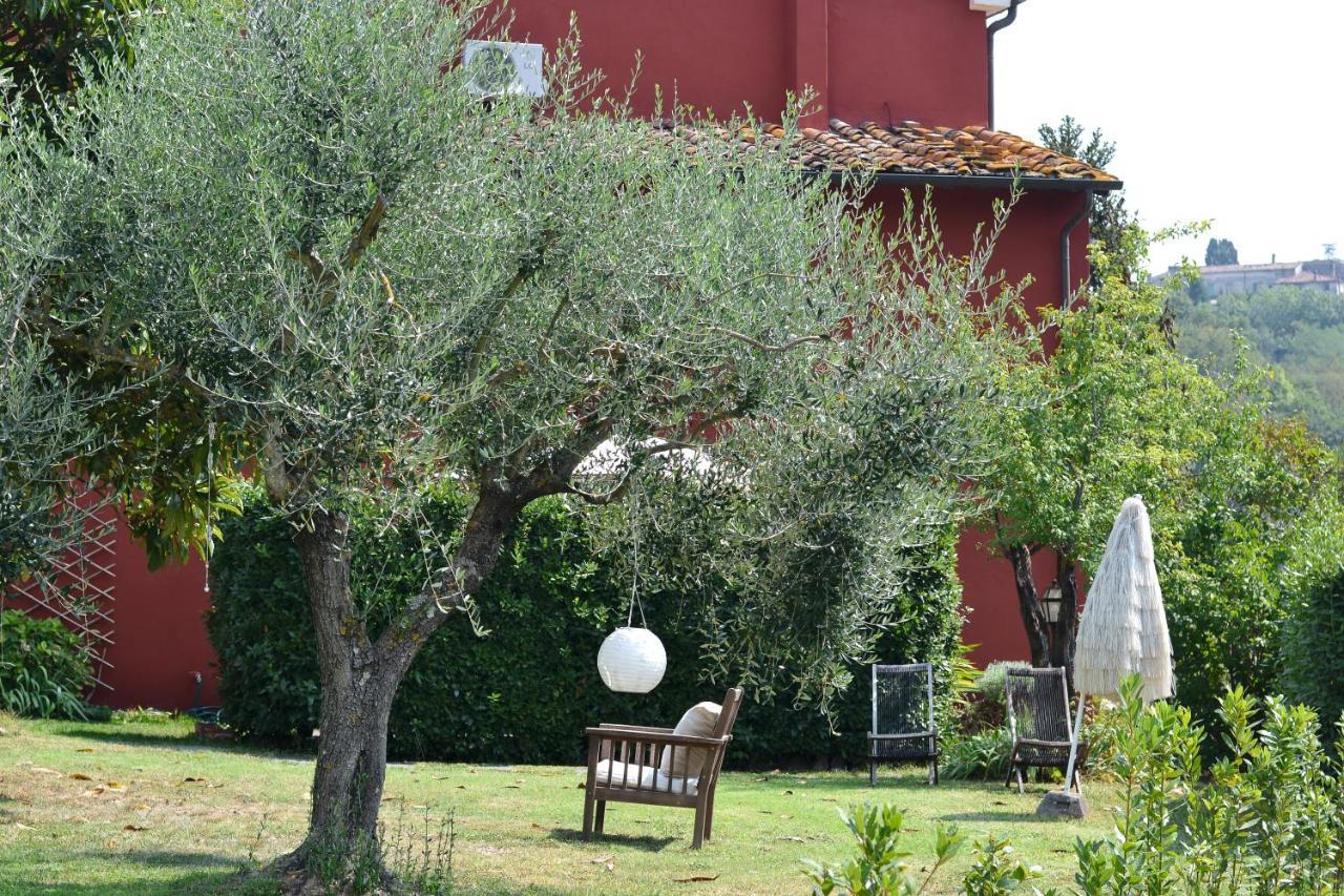 Agriturismo Le Murelle ลุคคา ภายนอก รูปภาพ