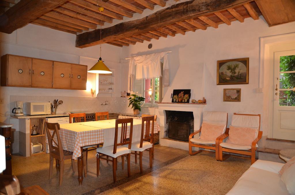 Agriturismo Le Murelle ลุคคา ภายนอก รูปภาพ